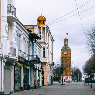 Na Парижі official